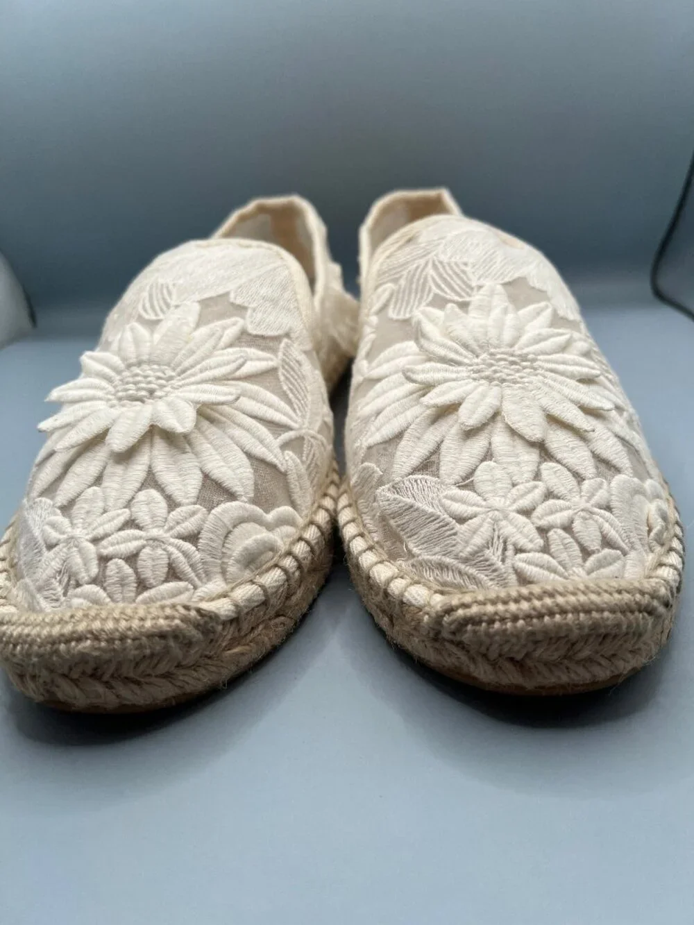 Tory Burch Creamy White Floral Embroidered Slip-On Espadrille Flats Round Toe 10